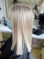 balayage blond platine