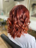 Coupe femme rousse